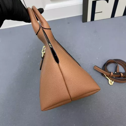 Replica Gucci AAA Quality Handbags For Women #1331194 $100.00 USD for Wholesale