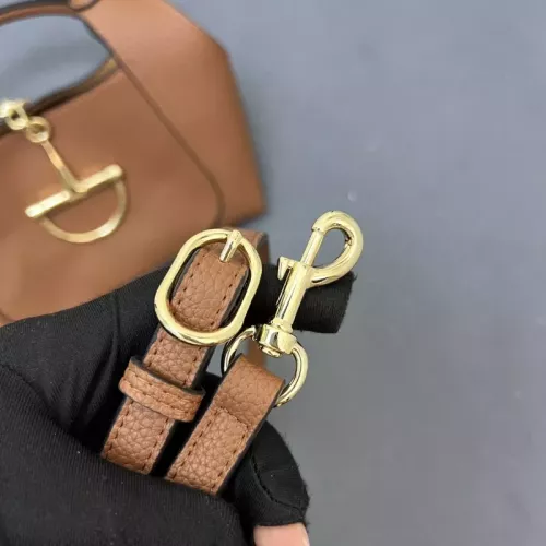 Replica Gucci AAA Quality Handbags For Women #1331194 $100.00 USD for Wholesale