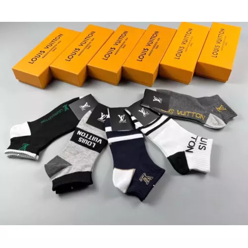 Replica Louis Vuitton LV Socks For Men #1332479 $25.00 USD for Wholesale
