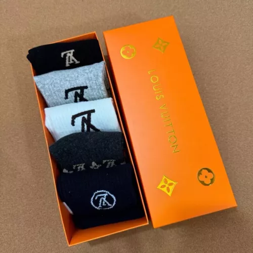 Replica Louis Vuitton LV Socks #1332480 $25.00 USD for Wholesale