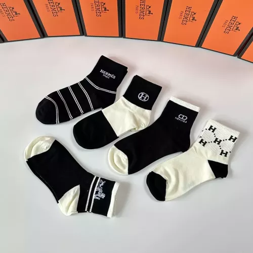 Replica Hermes Socks #1332498 $27.00 USD for Wholesale