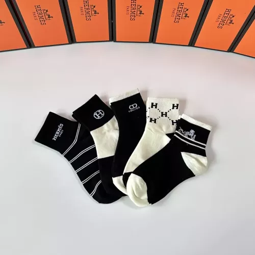 Replica Hermes Socks #1332498 $27.00 USD for Wholesale