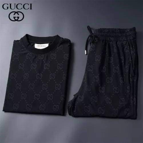 Replica Gucci Tracksuits Short Sleeved For Unisex #1333549 $64.00 USD for Wholesale