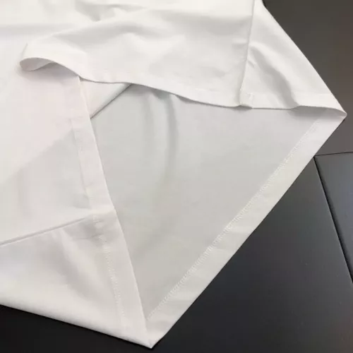 Replica Gucci T-Shirts Short Sleeved For Unisex #1334585 $25.00 USD for Wholesale
