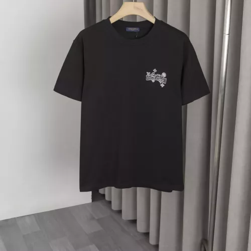 Replica Louis Vuitton LV T-Shirts Short Sleeved For Men #1335325 $32.00 USD for Wholesale