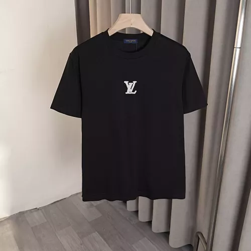Cheap Louis Vuitton LV T-Shirts Short Sleeved For Men #1335332, $$32.00 USD On Louis Vuitton LV T-Shirts