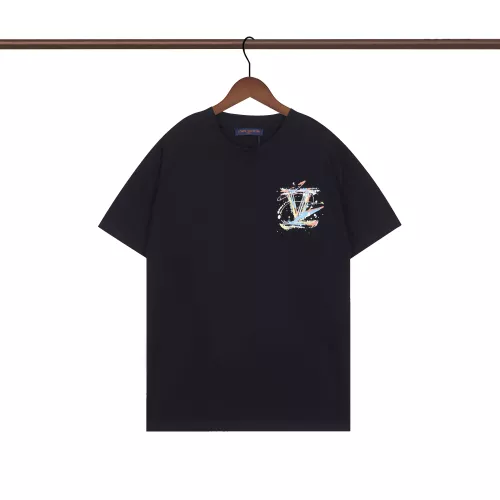 Replica Louis Vuitton LV T-Shirts Short Sleeved For Unisex #1335346 $32.00 USD for Wholesale