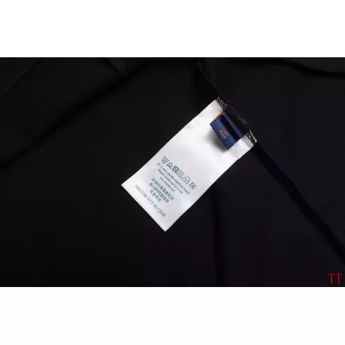 Replica Louis Vuitton LV T-Shirts Short Sleeved For Unisex #1335389 $40.00 USD for Wholesale