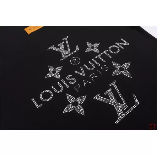 Replica Louis Vuitton LV T-Shirts Short Sleeved For Unisex #1335393 $39.00 USD for Wholesale