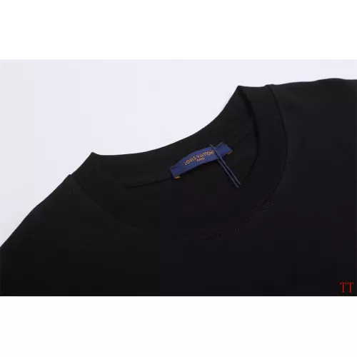 Replica Louis Vuitton LV T-Shirts Short Sleeved For Unisex #1335395 $40.00 USD for Wholesale