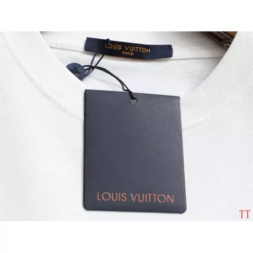 Replica Louis Vuitton LV T-Shirts Short Sleeved For Unisex #1335544 $39.00 USD for Wholesale