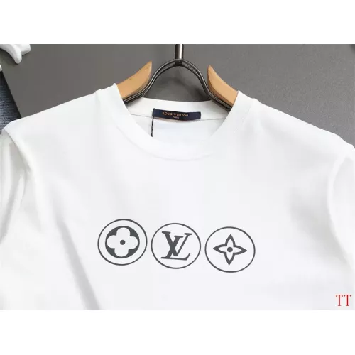 Replica Louis Vuitton LV T-Shirts Short Sleeved For Unisex #1335544 $39.00 USD for Wholesale