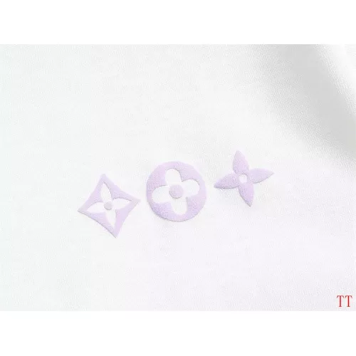 Replica Louis Vuitton LV T-Shirts Short Sleeved For Unisex #1335548 $39.00 USD for Wholesale