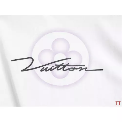 Replica Louis Vuitton LV T-Shirts Short Sleeved For Unisex #1335548 $39.00 USD for Wholesale