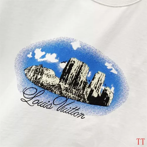 Replica Louis Vuitton LV T-Shirts Short Sleeved For Unisex #1335555 $42.00 USD for Wholesale