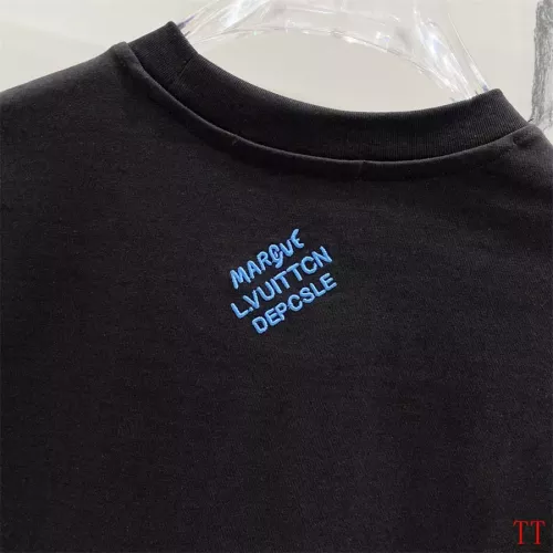 Replica Louis Vuitton LV T-Shirts Short Sleeved For Unisex #1335556 $42.00 USD for Wholesale