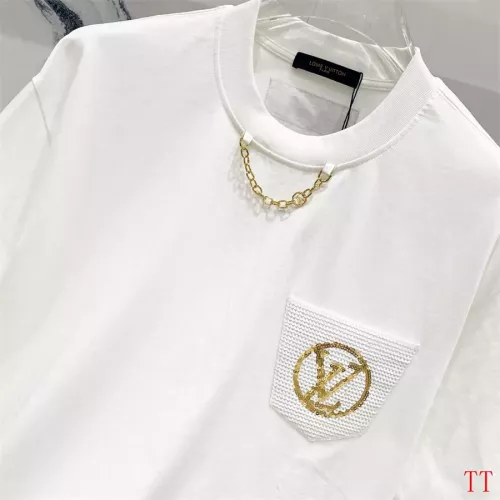 Replica Louis Vuitton LV T-Shirts Short Sleeved For Unisex #1335557 $42.00 USD for Wholesale