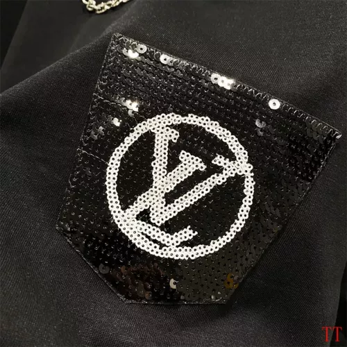 Replica Louis Vuitton LV T-Shirts Short Sleeved For Unisex #1335558 $42.00 USD for Wholesale