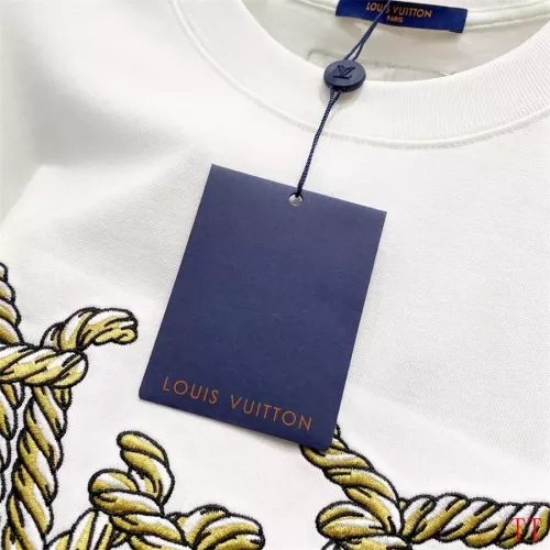 Replica Louis Vuitton LV T-Shirts Short Sleeved For Unisex #1335561 $42.00 USD for Wholesale