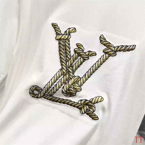 Replica Louis Vuitton LV T-Shirts Short Sleeved For Unisex #1335561 $42.00 USD for Wholesale