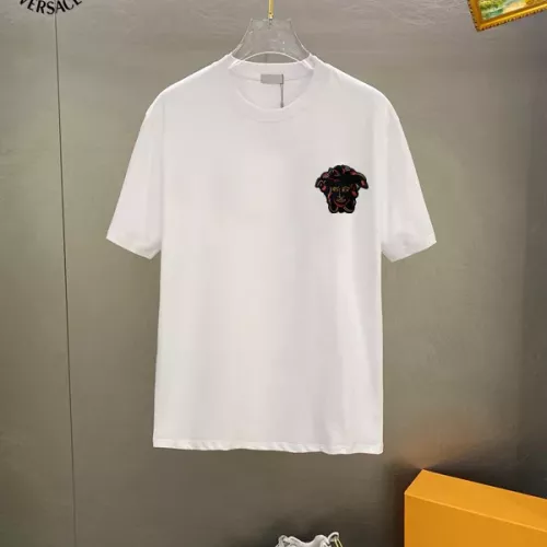 Cheap Versace T-Shirts Short Sleeved For Unisex #1336262, $$25.00 USD On Versace T-Shirts