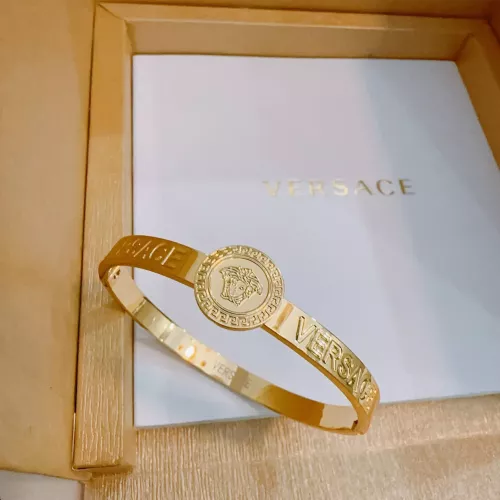 Cheap Versace Bracelets #1337467, $$42.00 USD On Versace Bracelets