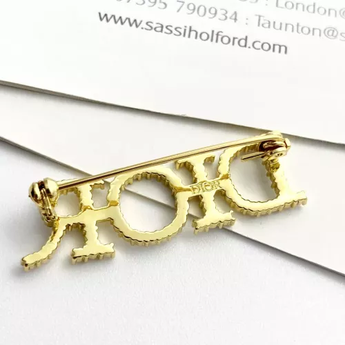 Replica Christian Dior Brooches For Women #1337566 $29.00 USD for Wholesale