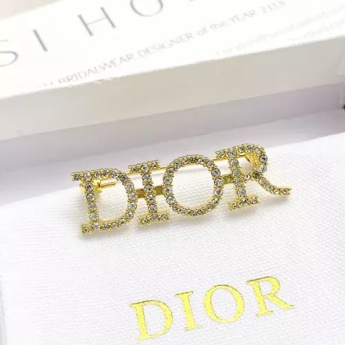 Replica Christian Dior Brooches For Women #1337566 $29.00 USD for Wholesale