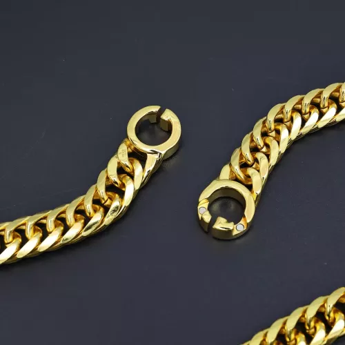 Replica Gucci Bracelets #1337678 $48.00 USD for Wholesale