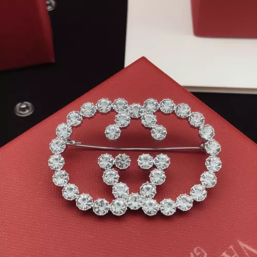 Replica Gucci Brooches For Women #1337716 $29.00 USD for Wholesale