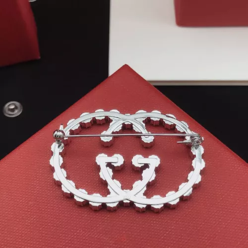 Replica Gucci Brooches For Women #1337716 $29.00 USD for Wholesale