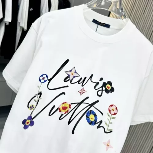 Replica Louis Vuitton LV T-Shirts Short Sleeved For Unisex #1340863 $39.00 USD for Wholesale