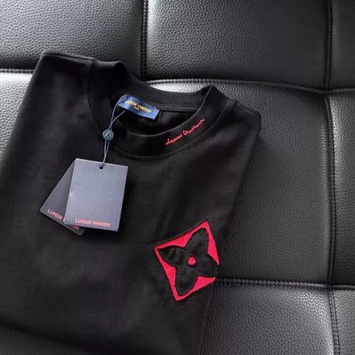 Replica Louis Vuitton LV T-Shirts Short Sleeved For Unisex #1341912 $72.00 USD for Wholesale