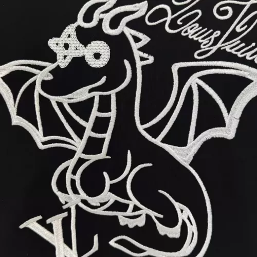Replica Louis Vuitton LV T-Shirts Short Sleeved For Unisex #1341920 $39.00 USD for Wholesale