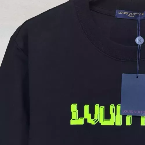 Replica Louis Vuitton LV T-Shirts Short Sleeved For Unisex #1341930 $39.00 USD for Wholesale