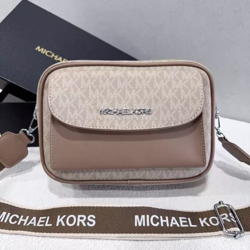 Cheap Michael Kors Messenger Bags For Unisex #1342986, $$39.00 USD On Michael Kors Messenger Bags