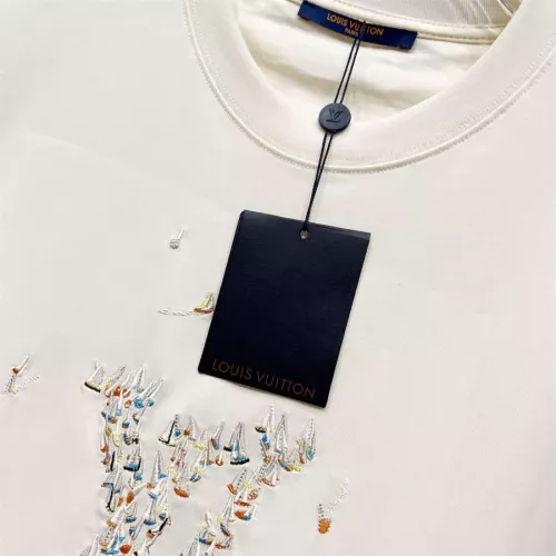 Replica Louis Vuitton LV T-Shirts Short Sleeved For Unisex #1343476 $42.00 USD for Wholesale