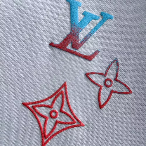 Replica Louis Vuitton LV T-Shirts Short Sleeved For Unisex #1343667 $40.00 USD for Wholesale
