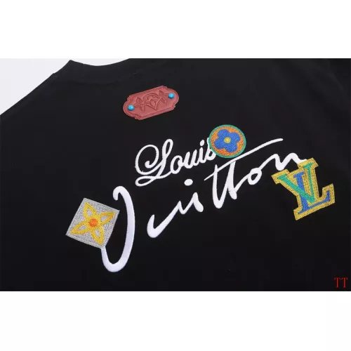 Replica Louis Vuitton LV T-Shirts Short Sleeved For Unisex #1343670 $40.00 USD for Wholesale