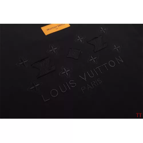 Replica Louis Vuitton LV T-Shirts Short Sleeved For Unisex #1343672 $40.00 USD for Wholesale