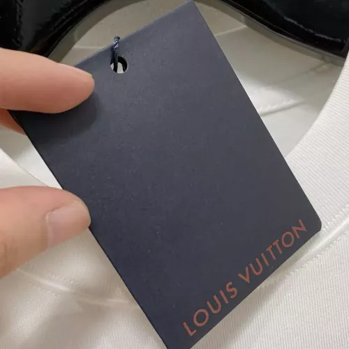 Replica Louis Vuitton LV T-Shirts Short Sleeved For Unisex #1343795 $60.00 USD for Wholesale