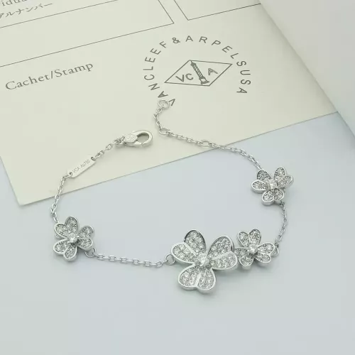 Cheap Van Cleef &amp; Arpels Bracelets For Women #1344026, $$29.00 USD On Van Cleef &amp; Arpels Bracelets
