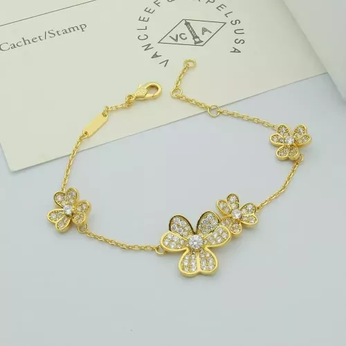 Cheap Van Cleef &amp; Arpels Bracelets For Women #1344028, $$29.00 USD On Van Cleef &amp; Arpels Bracelets