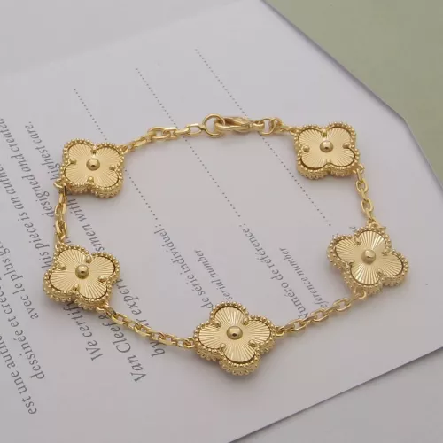 Cheap Van Cleef &amp; Arpels Bracelets For Women #1345136, $$32.00 USD On Van Cleef &amp; Arpels Bracelets