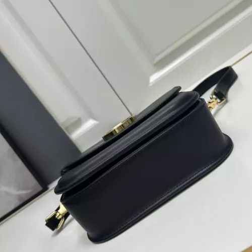 Replica Burberry AAA Quality Messenger Bags For Women #1345759 $115.00 USD for Wholesale