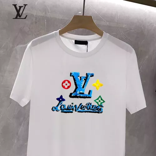 Replica Louis Vuitton LV T-Shirts Short Sleeved For Unisex #1347085 $25.00 USD for Wholesale