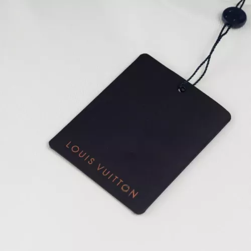 Replica Louis Vuitton LV T-Shirts Short Sleeved For Unisex #1347228 $42.00 USD for Wholesale