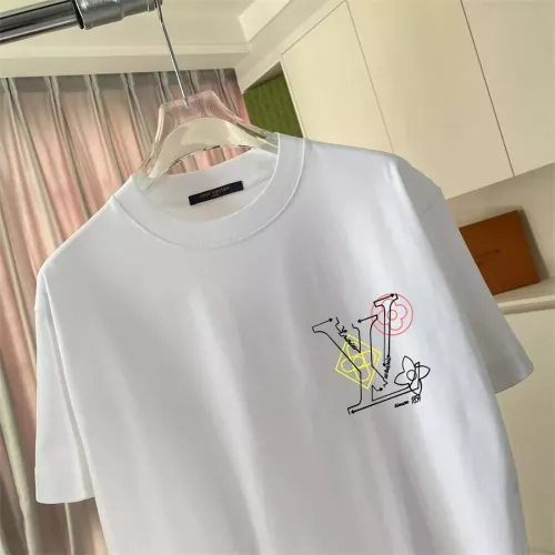 Replica Louis Vuitton LV T-Shirts Short Sleeved For Unisex #1347310 $42.00 USD for Wholesale