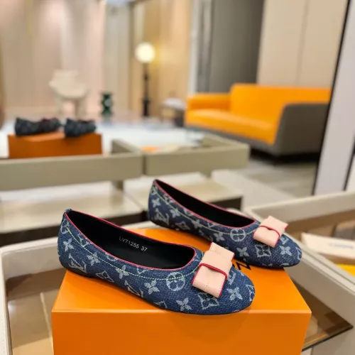 Replica Louis Vuitton Flat Shoes For Women #1348804 $96.00 USD for Wholesale