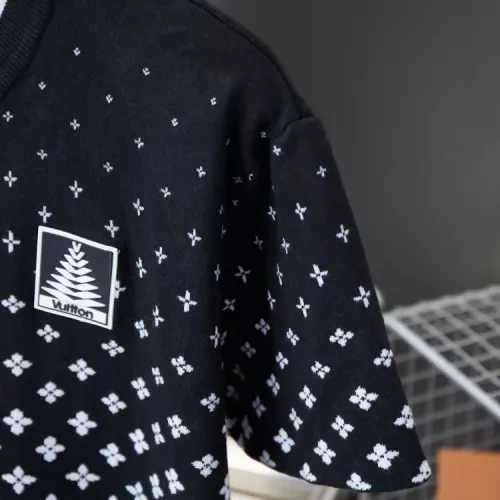 Replica Louis Vuitton LV T-Shirts Short Sleeved For Unisex #1349695 $39.00 USD for Wholesale